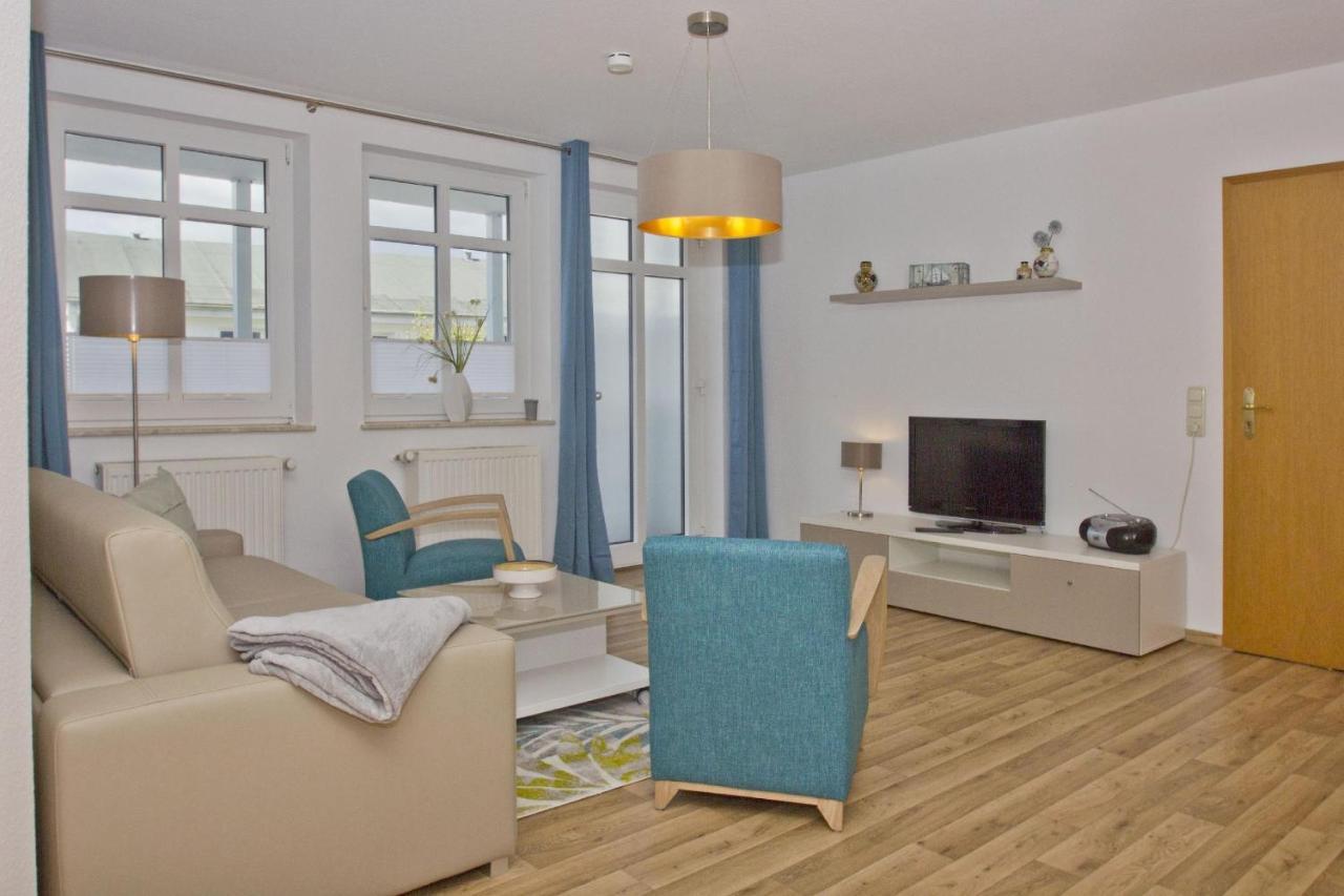 Ferienwohnung Mit Balkon, Gratis Nutzung Vom Ahoi Erlebnisbad Und Sauna In Sellin - Haus Strandeck Fewo 07 Goehren  Zewnętrze zdjęcie